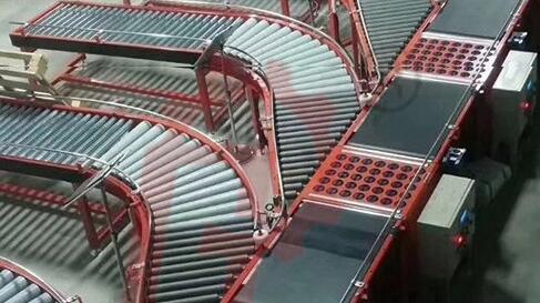 輸送機(jī)